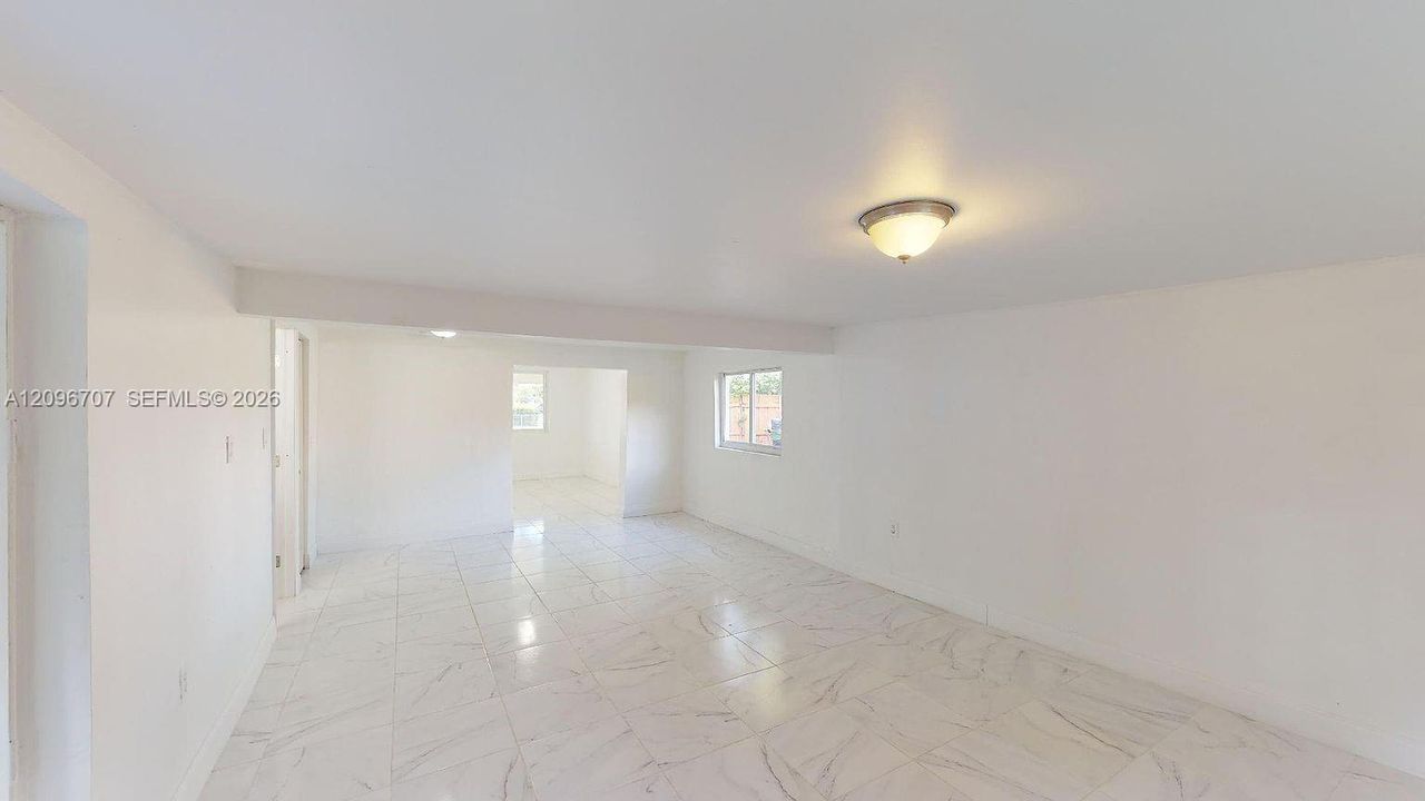 For Sale: $690,000 (4 beds, 2 baths, 1902 Square Feet)