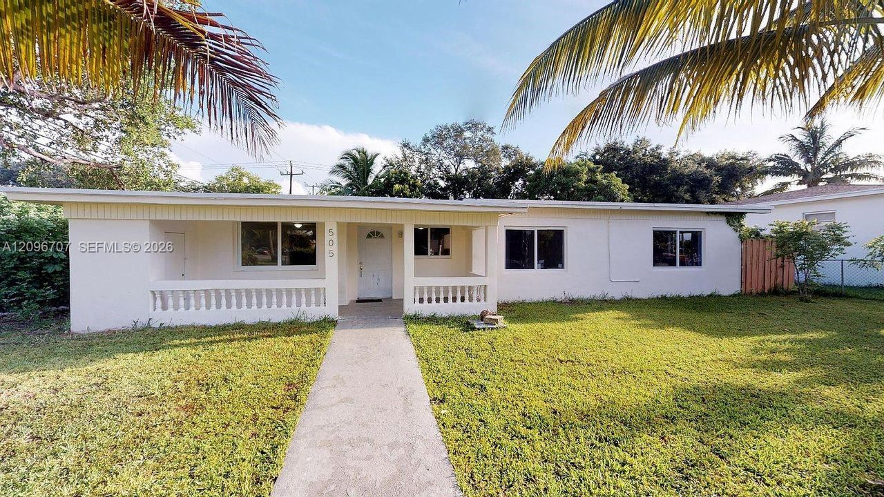 For Sale: $690,000 (4 beds, 2 baths, 1902 Square Feet)