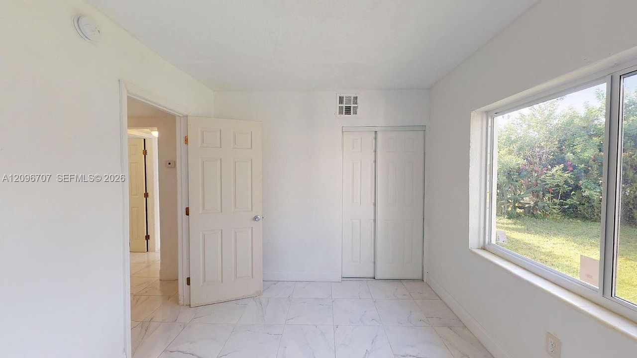 For Sale: $690,000 (4 beds, 2 baths, 1902 Square Feet)