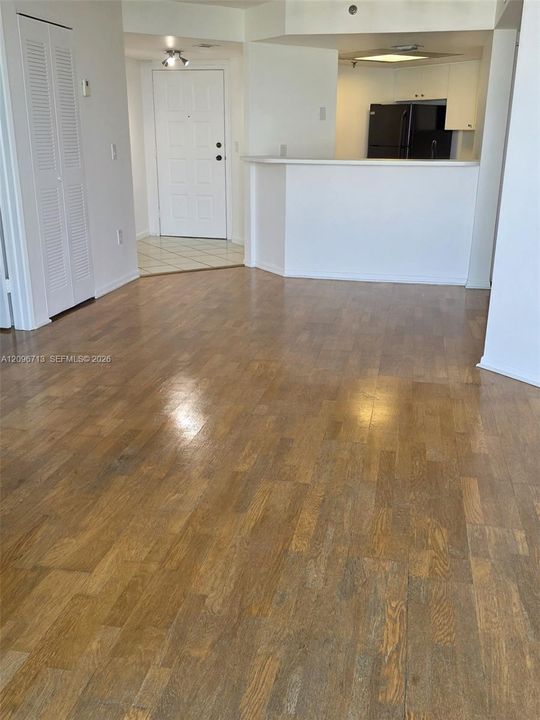 En Renta: $2,950 (2 camas, 2 baños, 908 Pies cuadrados)