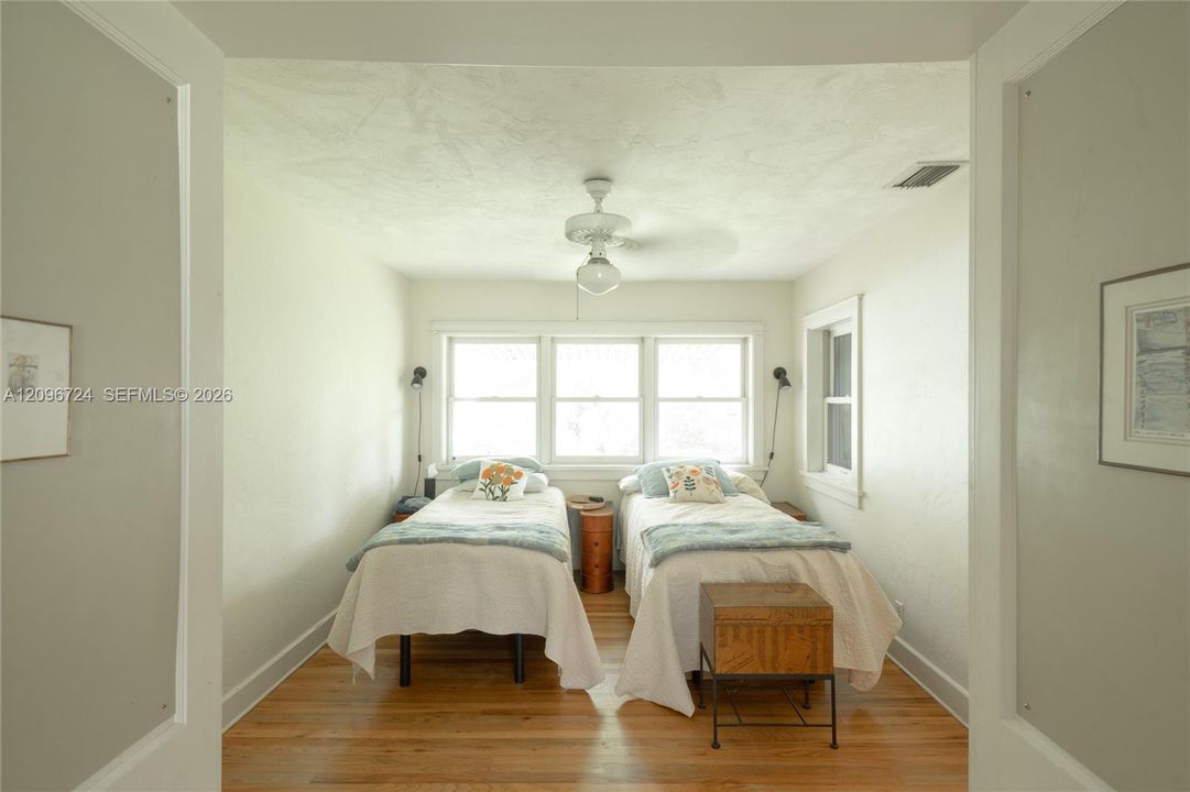 For Sale: $3,400,000 (4 beds, 3 baths, 2789 Square Feet)