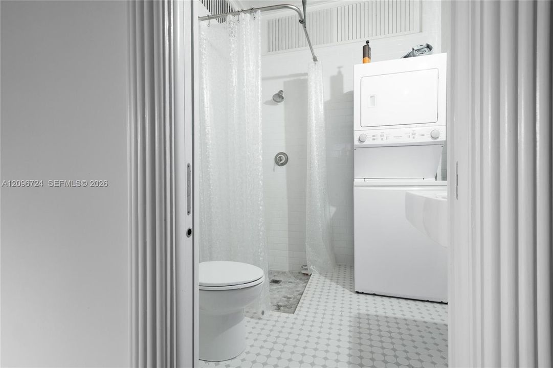 Studio bathroom