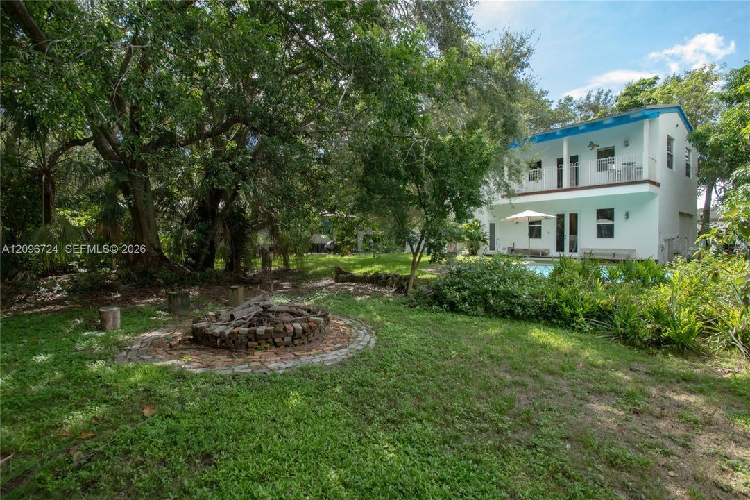 For Sale: $3,400,000 (4 beds, 3 baths, 2789 Square Feet)