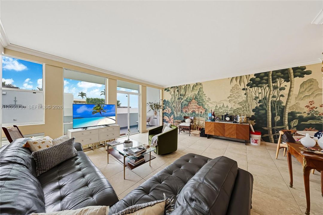 For Rent: $2,650 (1 beds, 1 baths, 890 Square Feet)