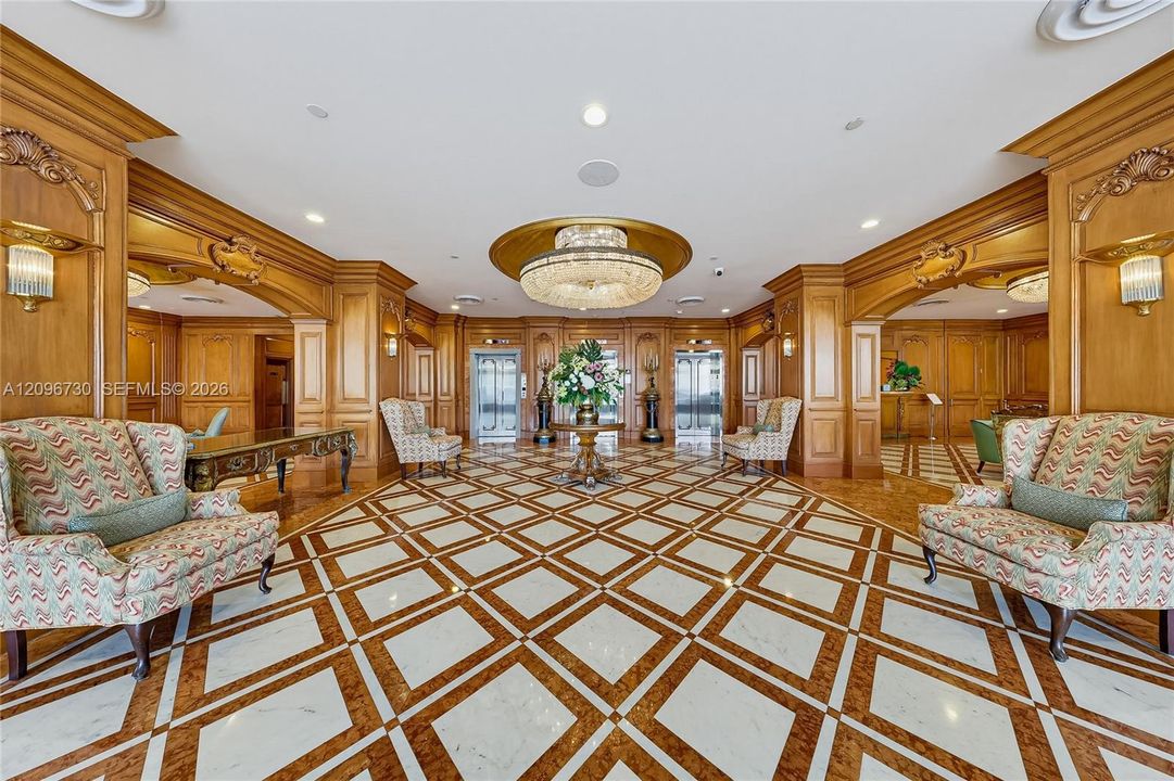 For Rent: $2,650 (1 beds, 1 baths, 890 Square Feet)