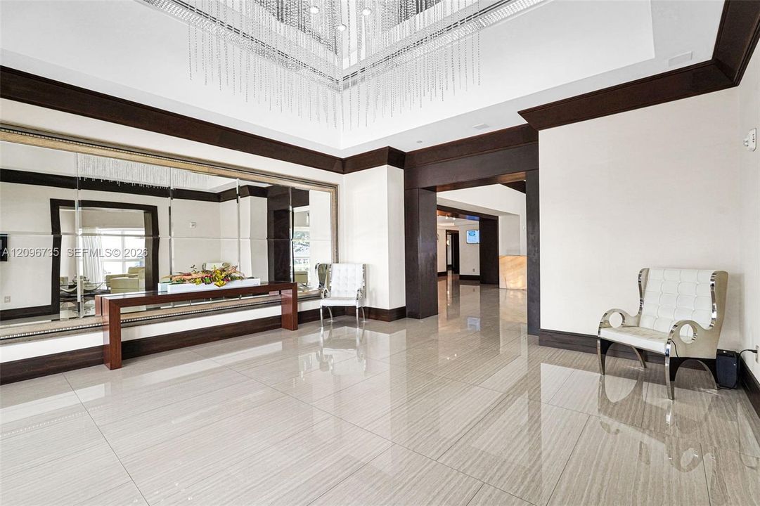 En Venta: $1,198,000 (3 camas, 2 baños, 1760 Pies cuadrados)