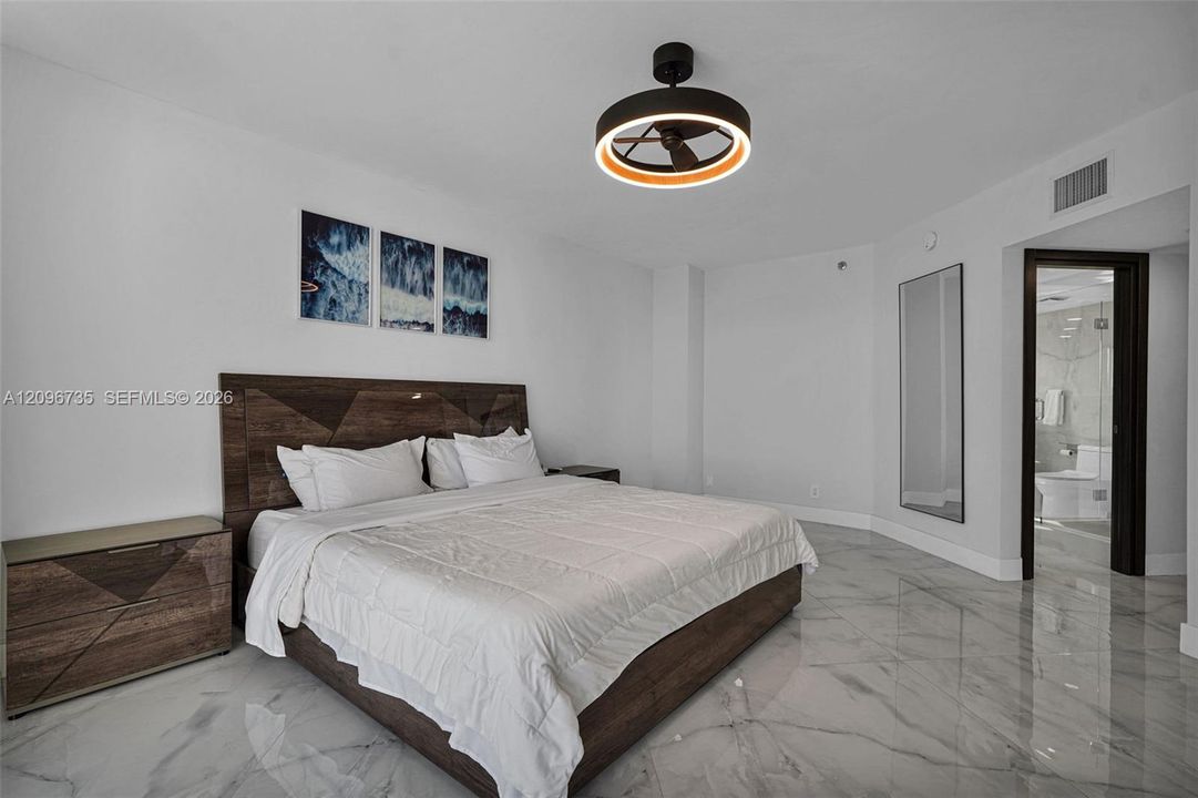 En Venta: $1,198,000 (3 camas, 2 baños, 1760 Pies cuadrados)