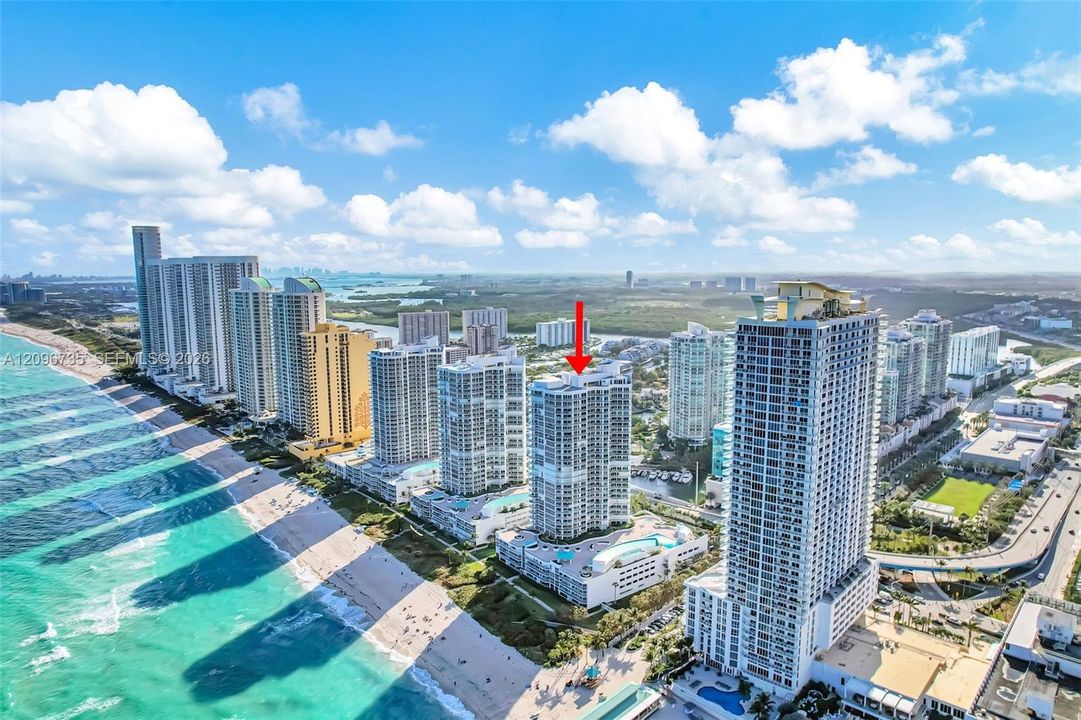 En Venta: $1,198,000 (3 camas, 2 baños, 1760 Pies cuadrados)