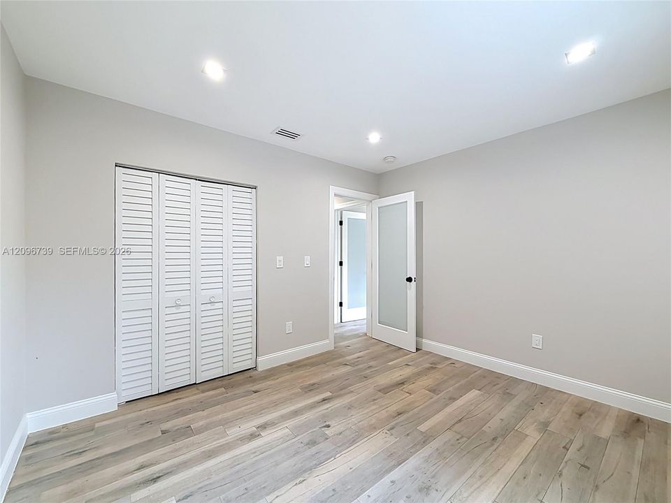 En Venta: $1,025,000 (3 camas, 3 baños, 1842 Pies cuadrados)