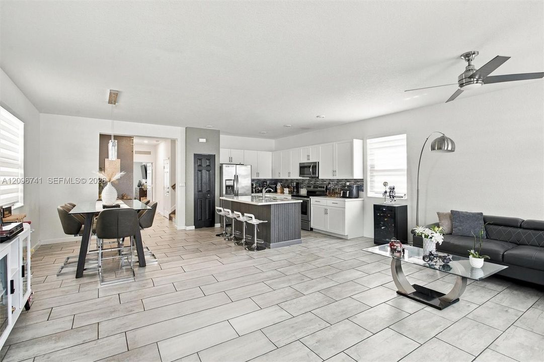 For Sale: $690,000 (4 beds, 3 baths, 2174 Square Feet)