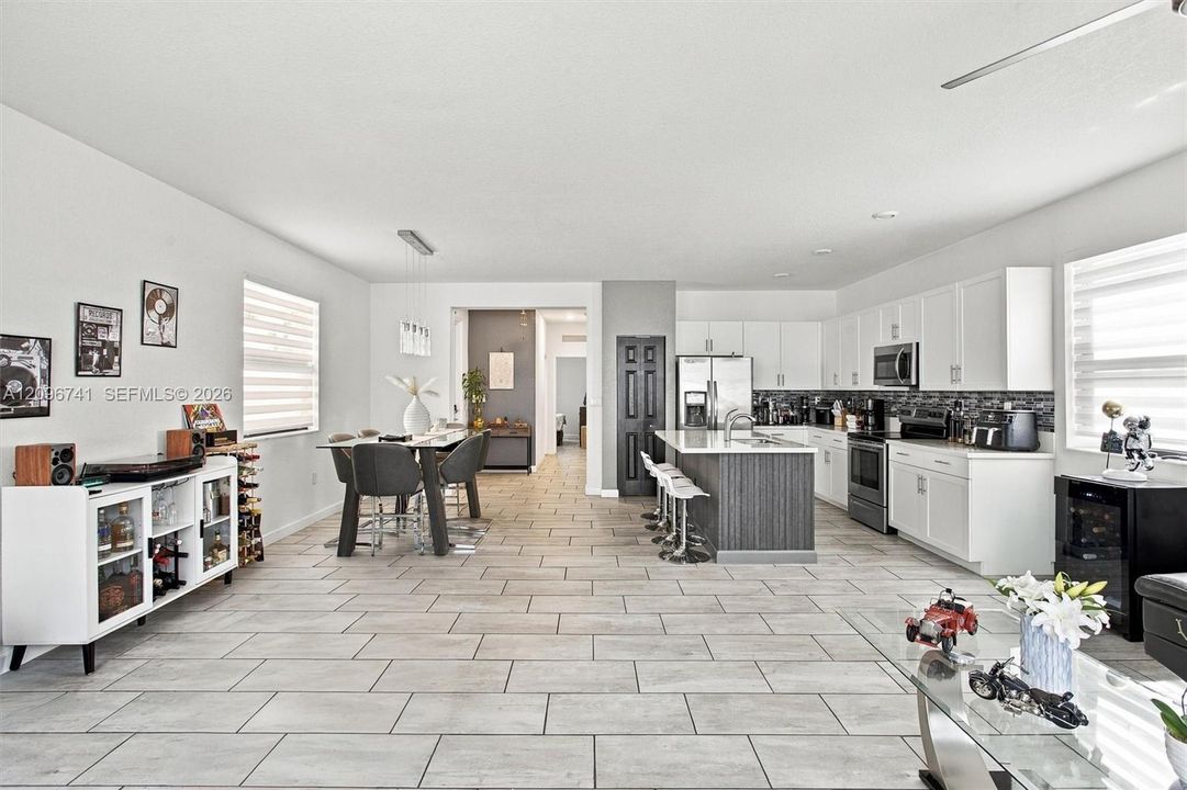 For Sale: $690,000 (4 beds, 3 baths, 2174 Square Feet)