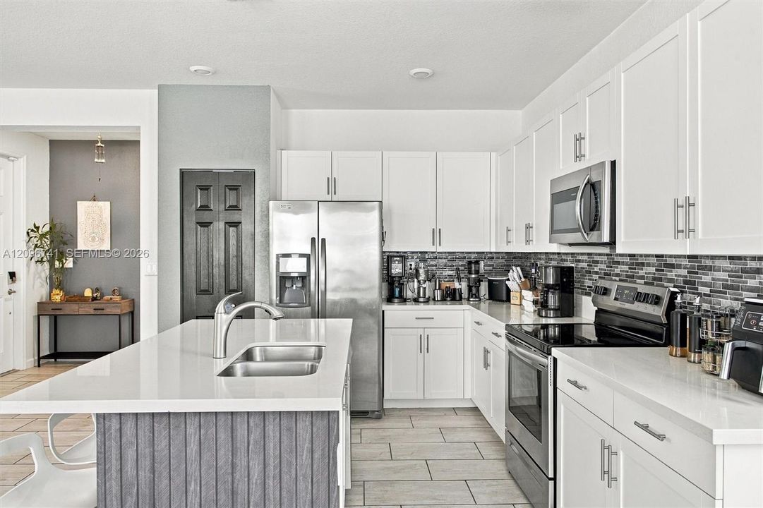 For Sale: $690,000 (4 beds, 3 baths, 2174 Square Feet)