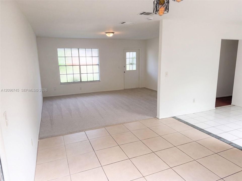 For Sale: $290,000 (3 beds, 2 baths, 1476 Square Feet)
