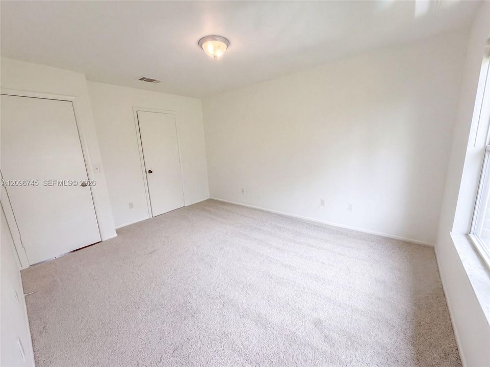 For Sale: $290,000 (3 beds, 2 baths, 1476 Square Feet)