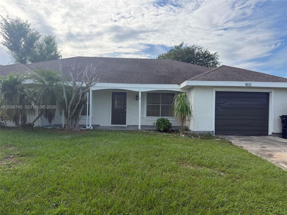 For Sale: $290,000 (3 beds, 2 baths, 1476 Square Feet)