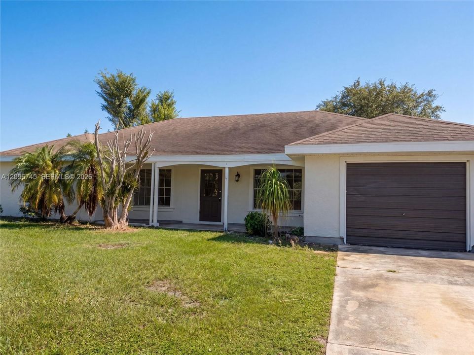 For Sale: $290,000 (3 beds, 2 baths, 1476 Square Feet)