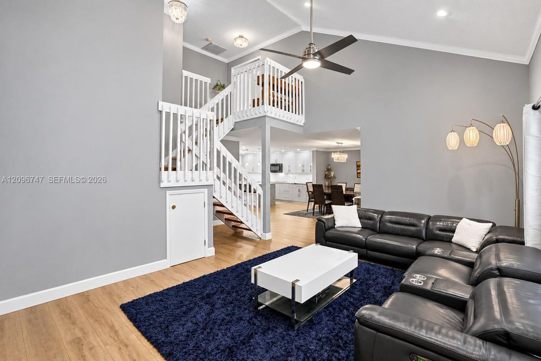 For Sale: $585,000 (3 beds, 3 baths, 2183 Square Feet)
