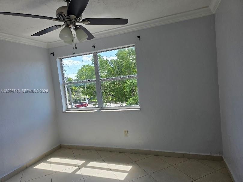 For Rent: $2,200 (2 beds, 2 baths, 852 Square Feet)