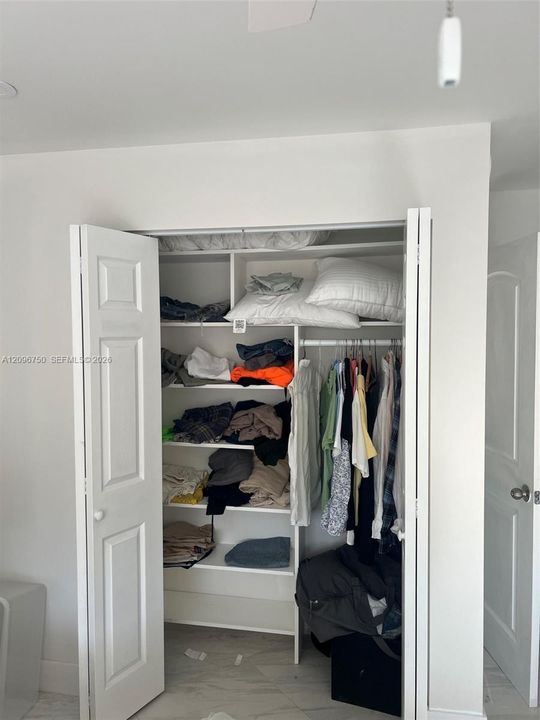 For Rent: $1,650 (1 beds, 1 baths, 785 Square Feet)