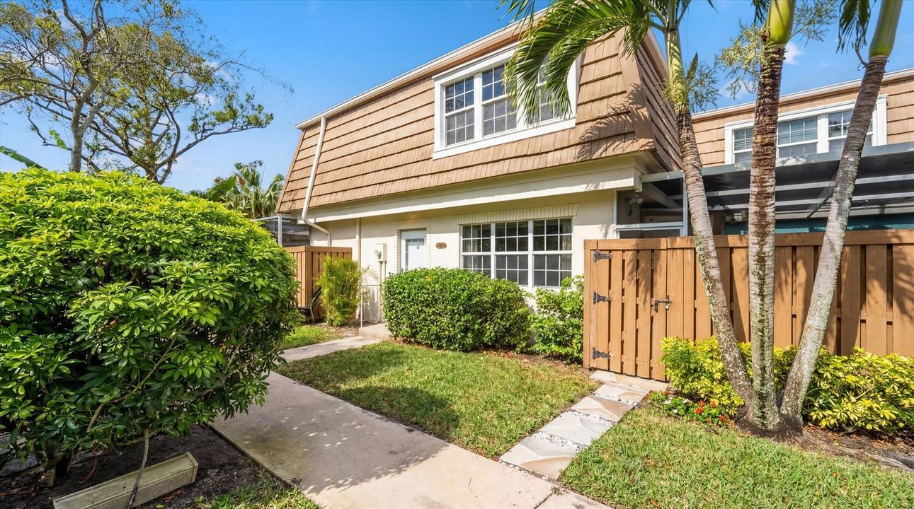 01-4348 Hazel Ave unit b