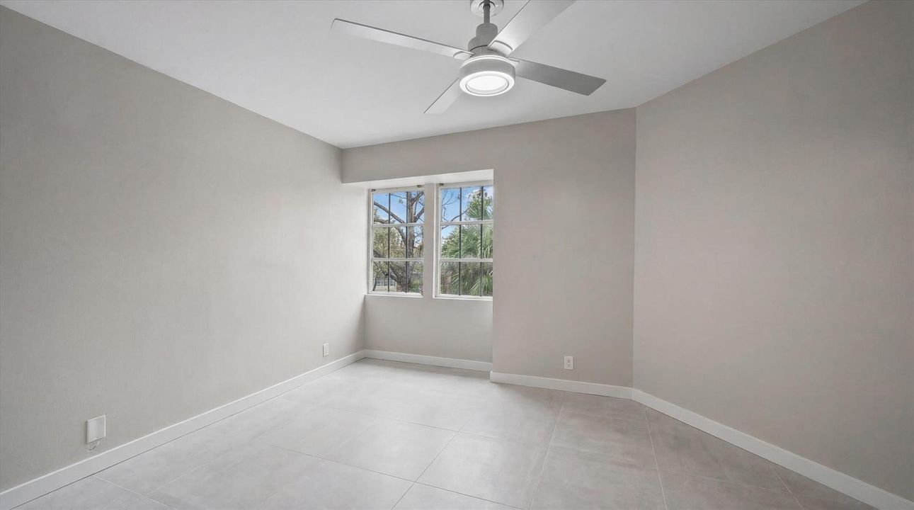 16-4348 Hazel Ave unit b