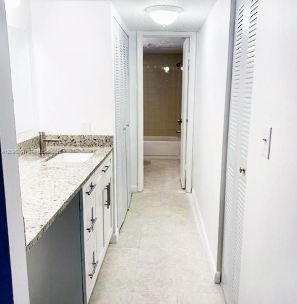 В аренду: $1,450 (1 спален, 1 ванн, 800 Квадратных фут)
