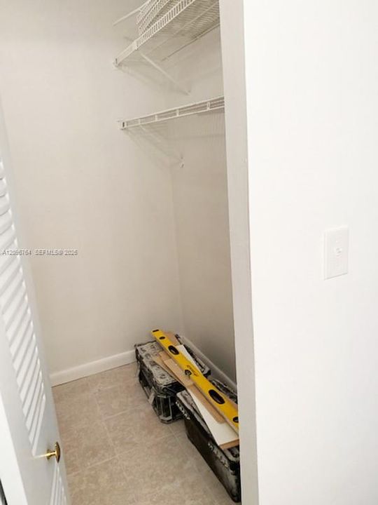 В аренду: $1,450 (1 спален, 1 ванн, 800 Квадратных фут)