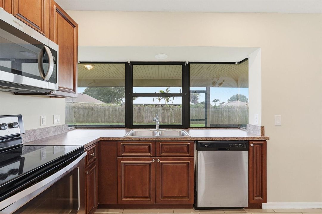 14-web-or-mls-682_SW_Jacoby_Ave_09242