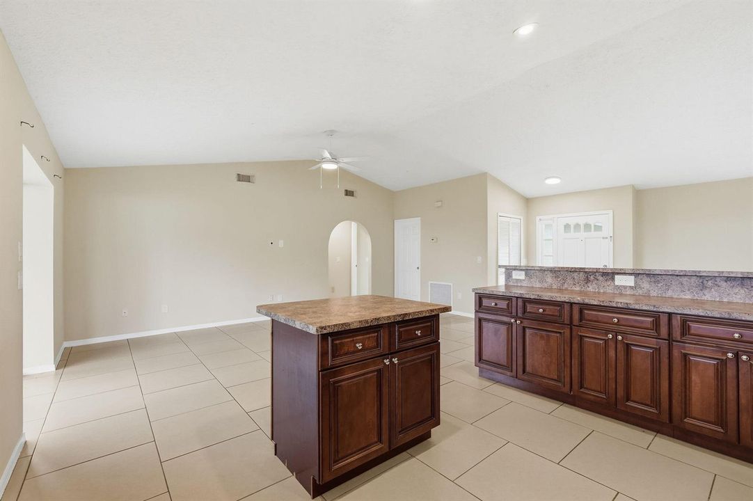 10-web-or-mls-682_SW_Jacoby_Ave_09212