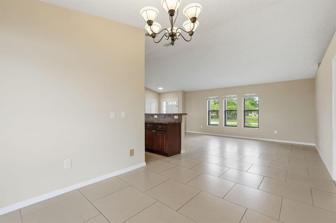 16-web-or-mls-682_SW_Jacoby_Ave_09248