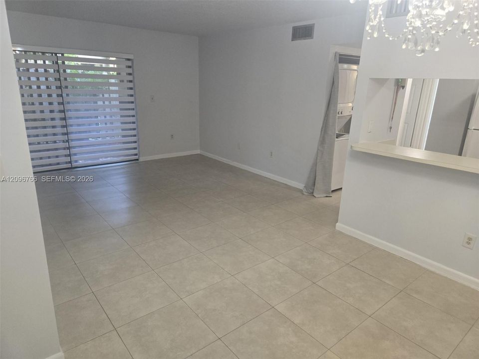 En Venta: $309,000 (2 camas, 2 baños, 944 Pies cuadrados)