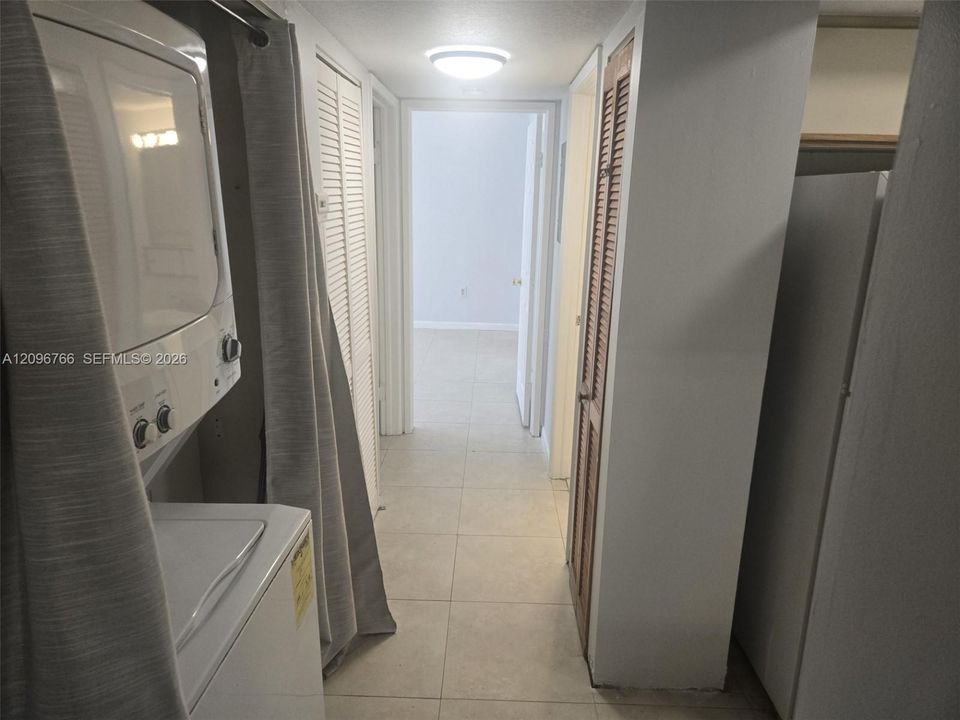 En Venta: $309,000 (2 camas, 2 baños, 944 Pies cuadrados)