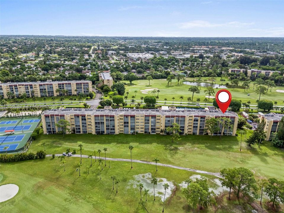 For Sale: $179,999 (2 beds, 2 baths, 1090 Square Feet)