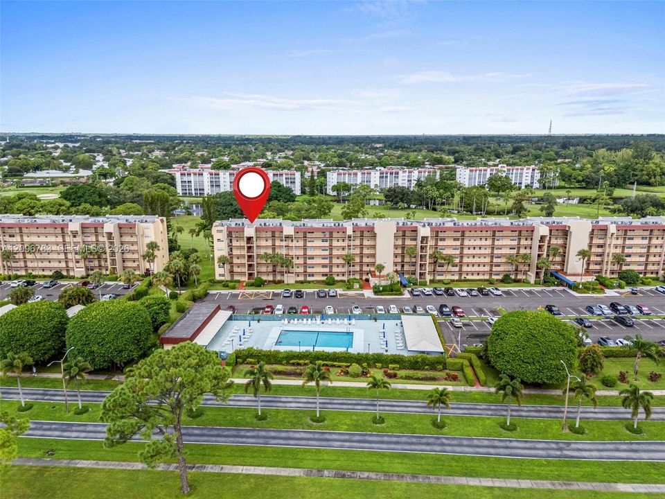 For Sale: $179,999 (2 beds, 2 baths, 1090 Square Feet)