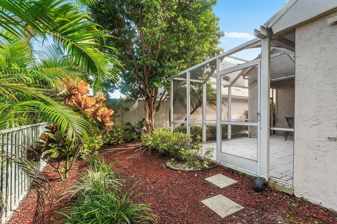 032-12ElginLane-PalmBeachGardens-FL-3341