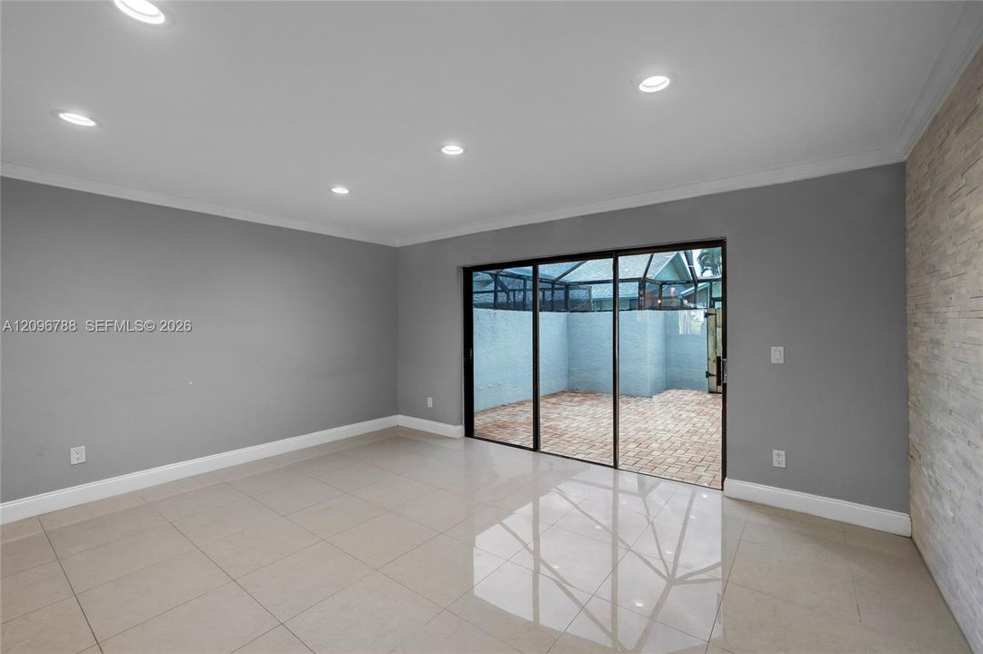 En Venta: $329,950 (2 camas, 2 baños, 1232 Pies cuadrados)