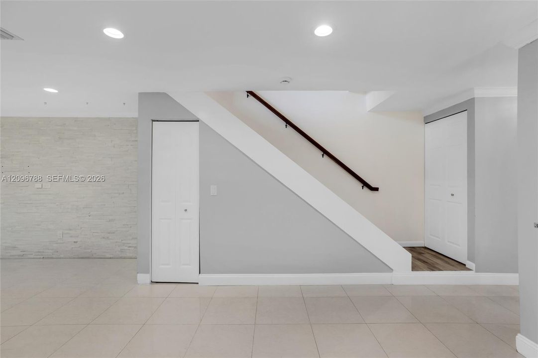 En Venta: $329,950 (2 camas, 2 baños, 1232 Pies cuadrados)