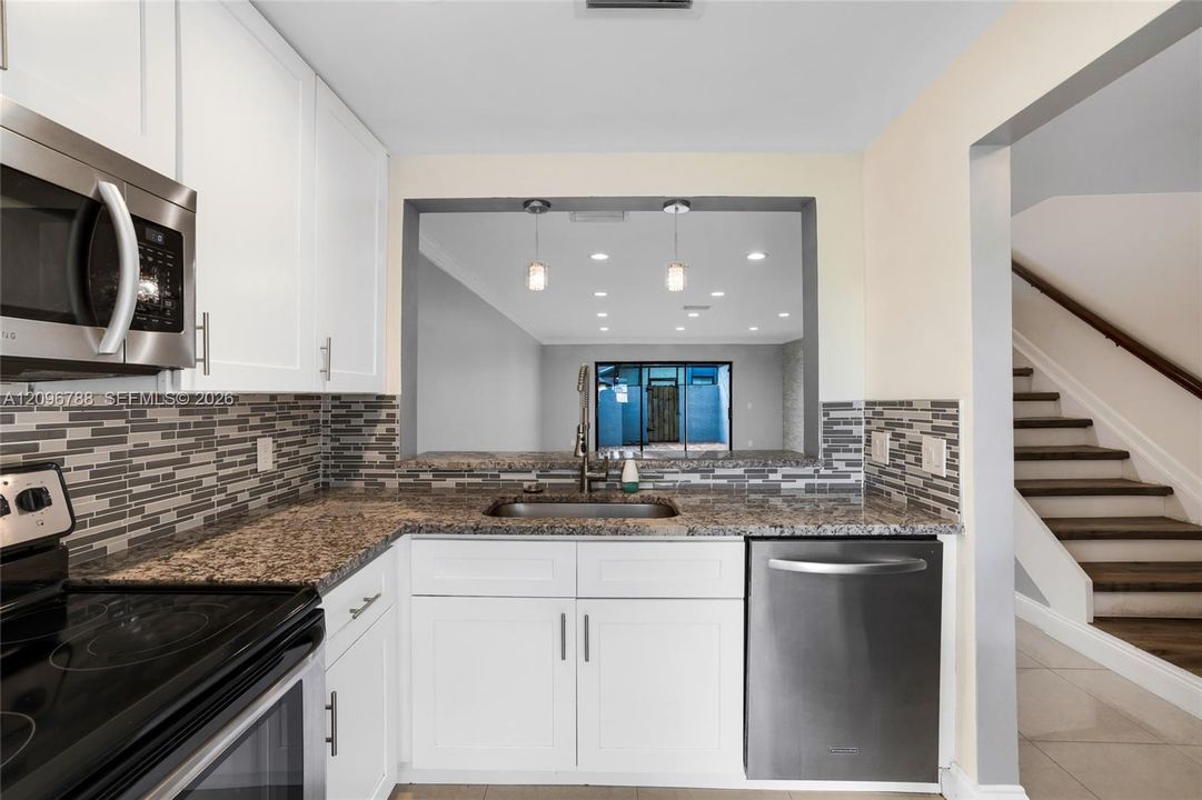 En Venta: $329,950 (2 camas, 2 baños, 1232 Pies cuadrados)