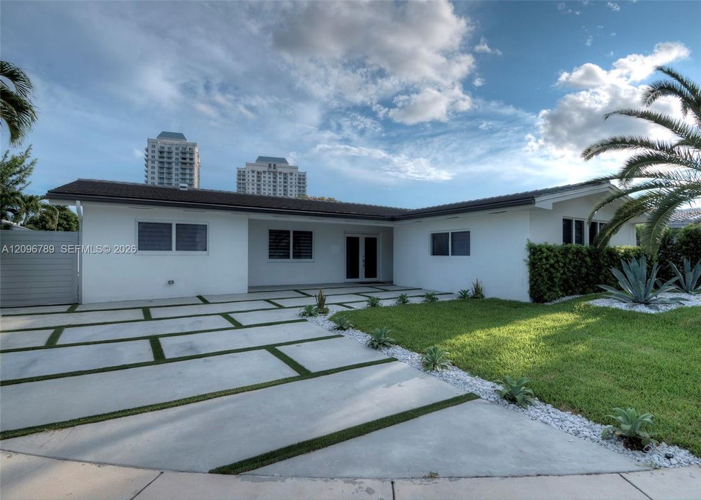 For Rent: $15,500 (4 beds, 3 baths, 3027 Square Feet)