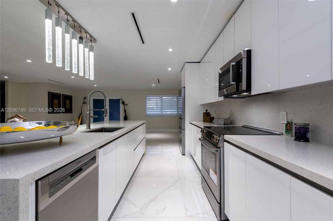 For Rent: $15,500 (4 beds, 3 baths, 3027 Square Feet)