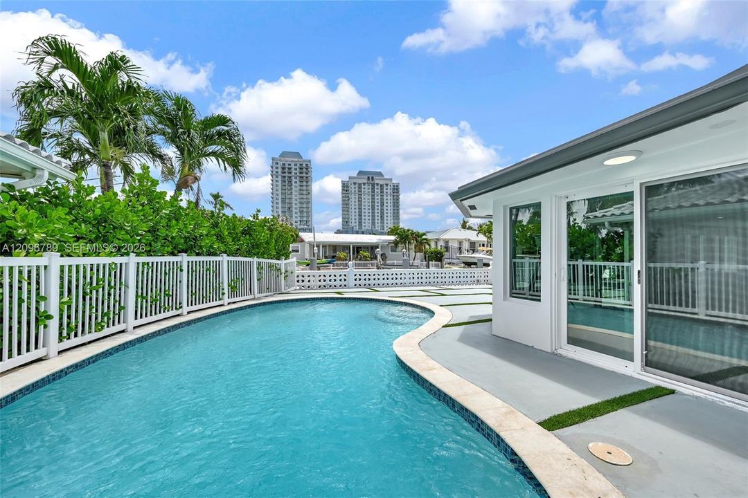 For Rent: $15,500 (4 beds, 3 baths, 3027 Square Feet)
