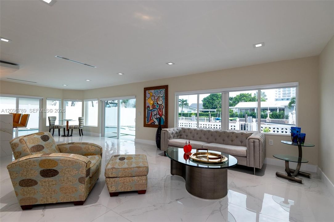For Rent: $15,500 (4 beds, 3 baths, 3027 Square Feet)