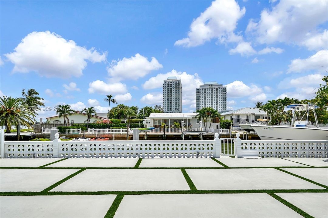For Rent: $15,500 (4 beds, 3 baths, 3027 Square Feet)