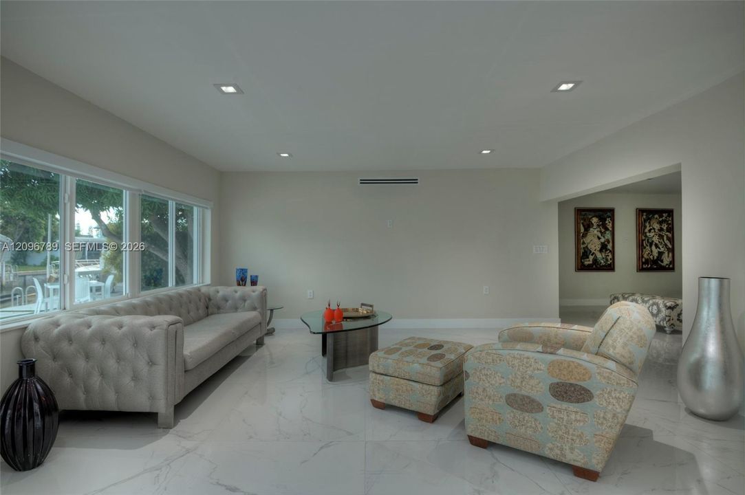 For Rent: $15,500 (4 beds, 3 baths, 3027 Square Feet)