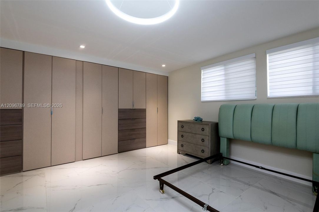 For Rent: $15,500 (4 beds, 3 baths, 3027 Square Feet)