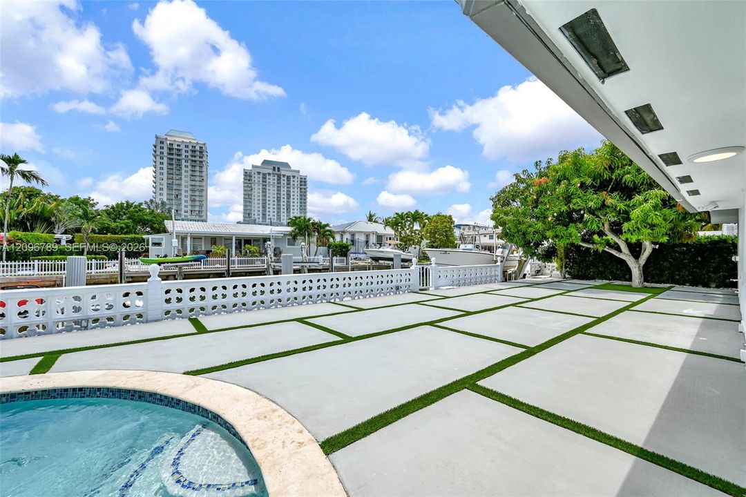 For Rent: $15,500 (4 beds, 3 baths, 3027 Square Feet)