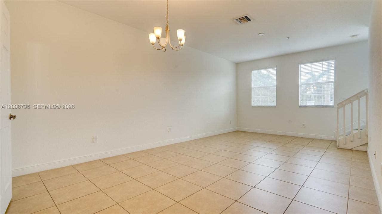 For Rent: $2,800 (2 beds, 2 baths, 1678 Square Feet)