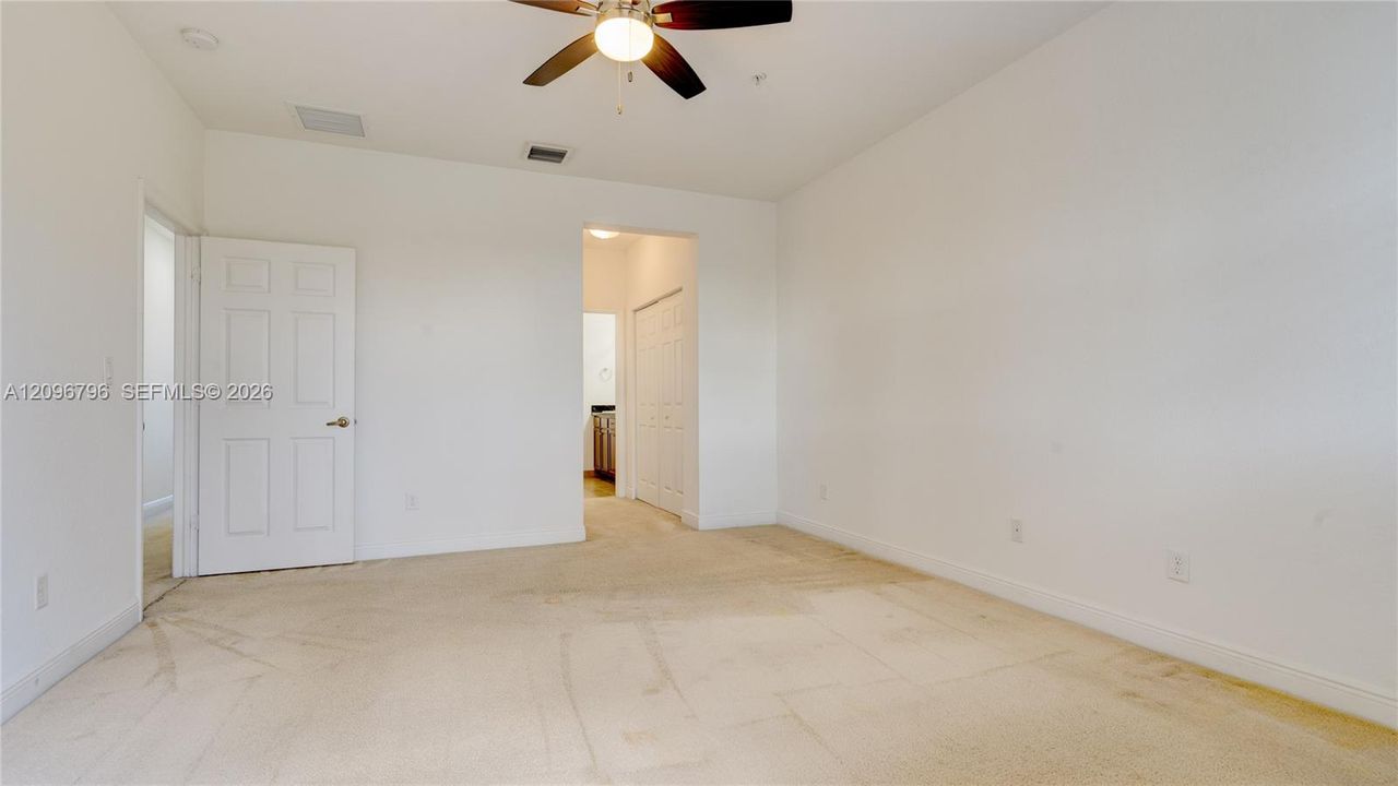 For Rent: $2,800 (2 beds, 2 baths, 1678 Square Feet)