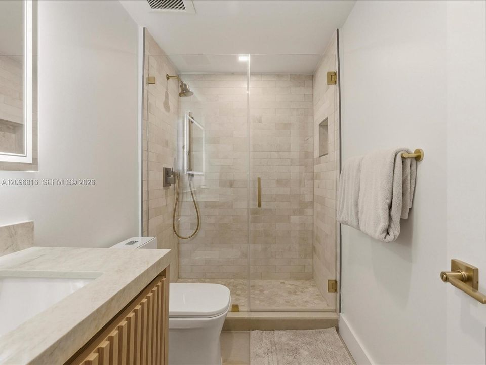 For Rent: $3,500 (2 beds, 2 baths, 1152 Square Feet)