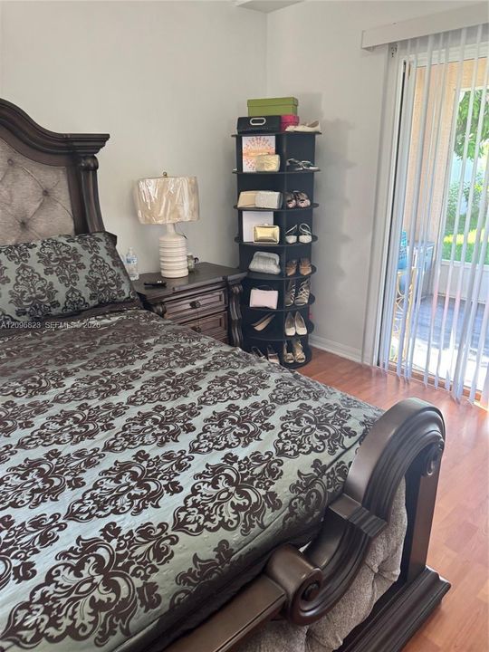 For Sale: $535,000 (4 beds, 3 baths, 2041 Square Feet)